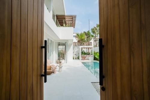 มาซารี วิลลาส์ (Mazari Villas)4