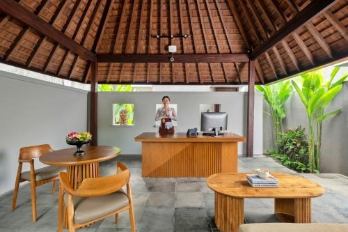 มายาโลกา วิลล่า อูบุด (Mayaloka Villas Ubud)0