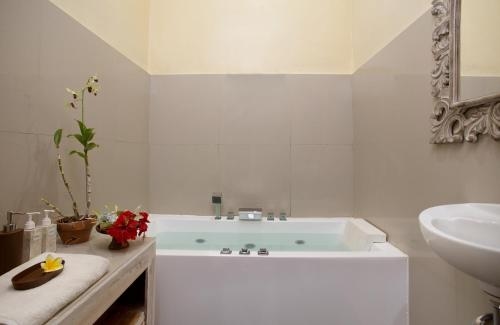 Grand Ashanti Villa1