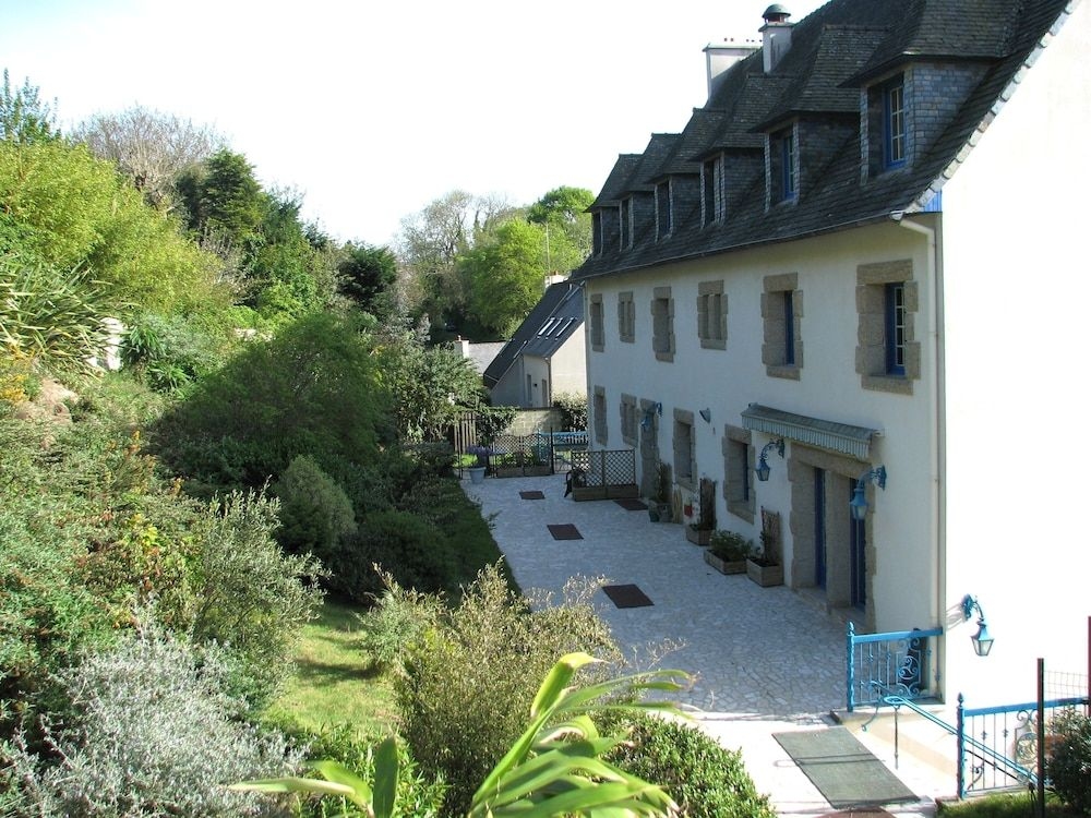 Hotel De La Corniche3