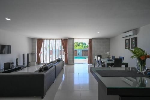 Tresna Villa 73
