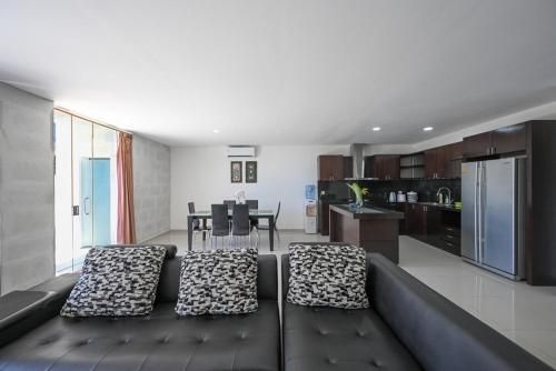 Tresna Villa 74