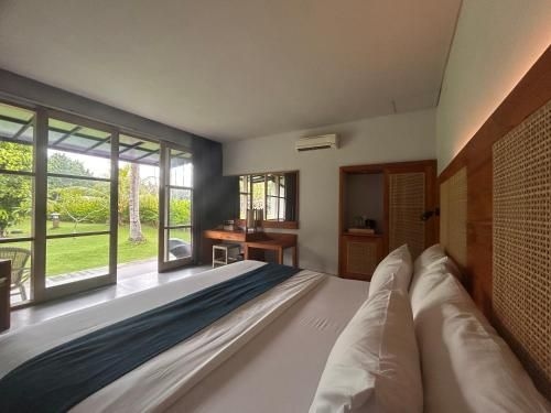 อูมาเทวี เซิร์ฟ แอนด์ สวีท (UMADEWI Surf & Suites)1
