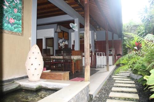 เดอ ปุสปา เรสซิเดนซ์ ซมินญะก์ (De Puspa Residence Seminyak)0