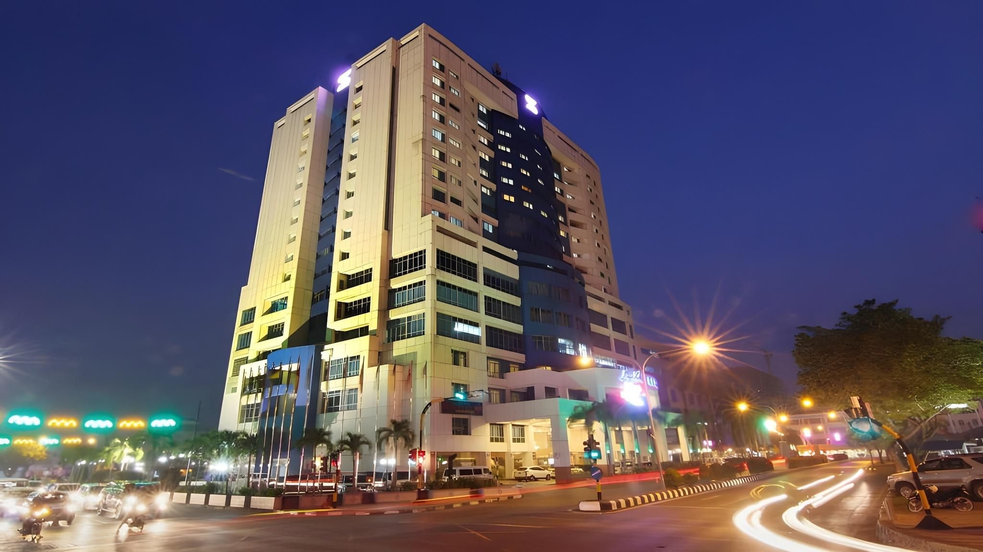 โรงแรมเมกะ มีรี (Mega Hotel Miri)3