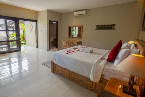 ซันไชน์ บีช บังกะโล แอนด์ เรสเทอรองต์ (Sunshine Beach Bungalows and Restaurant)3