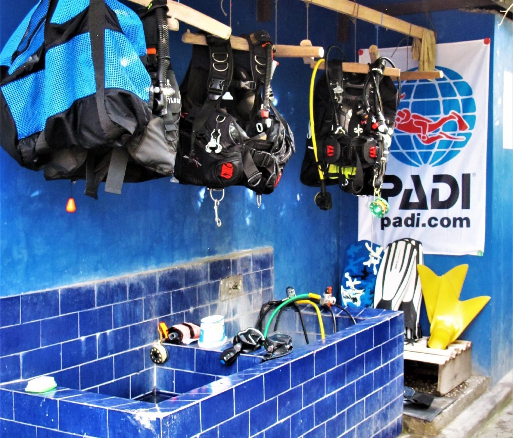 Dhitabila Bungalow Dive4