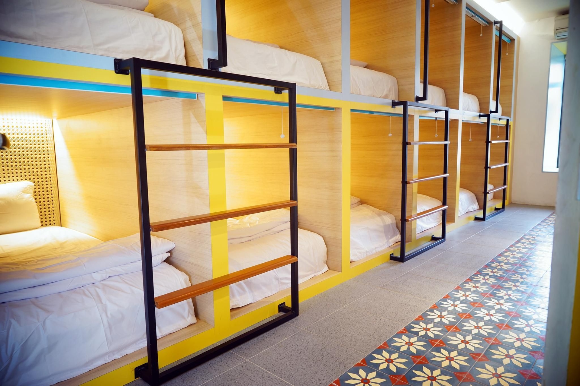 โบโรช์ แคปซูล โฮสเทล บาหลี (Borough Capsule Hostel Bali)2