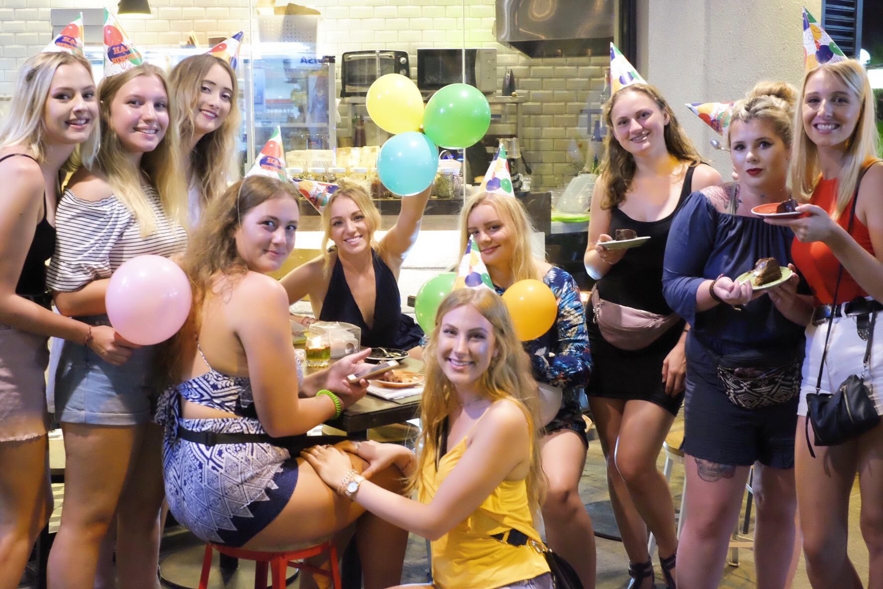 โบโรช์ แคปซูล โฮสเทล บาหลี (Borough Capsule Hostel Bali)3