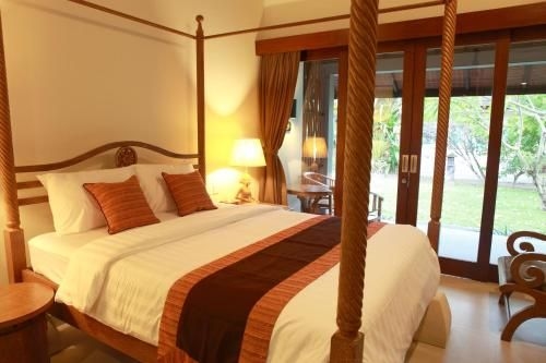 Adys Inn1