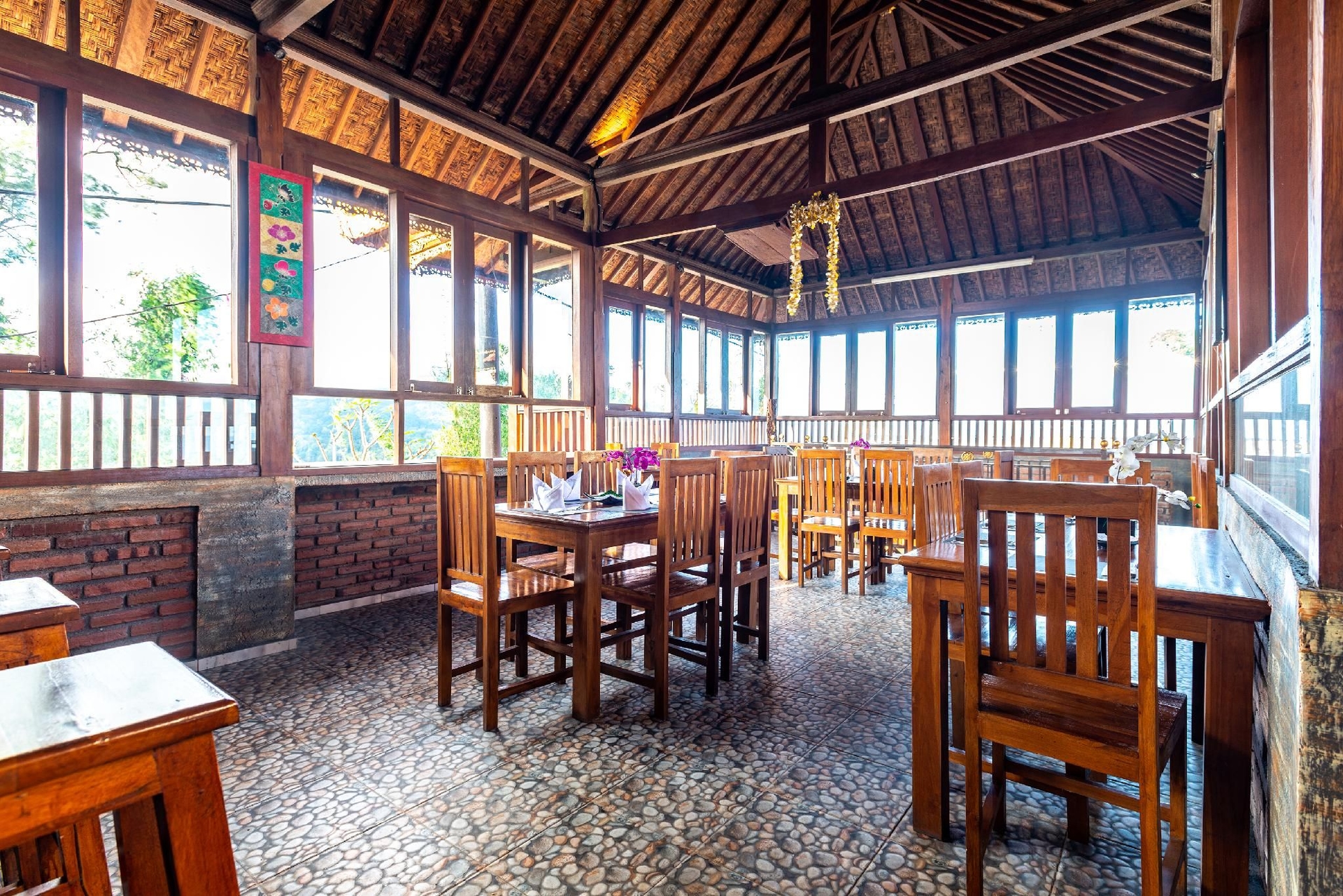 The GARUDA villa & Restaurant4