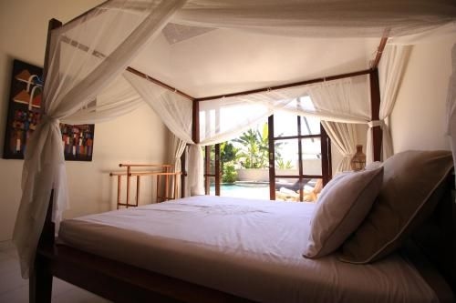 เกมบาลี วิลล่า กูตาตัมบาฮัน (Kembali Villa Kubutambahan)2