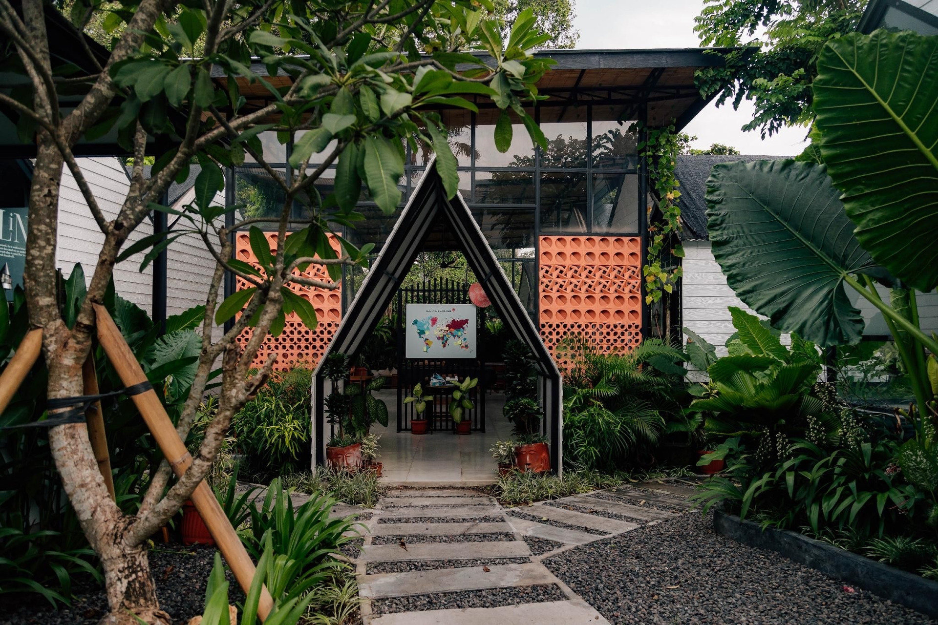 เดอะ จังเกิ้ล โฮสเทล จังกู (The Jungle Hostel Canggu)0