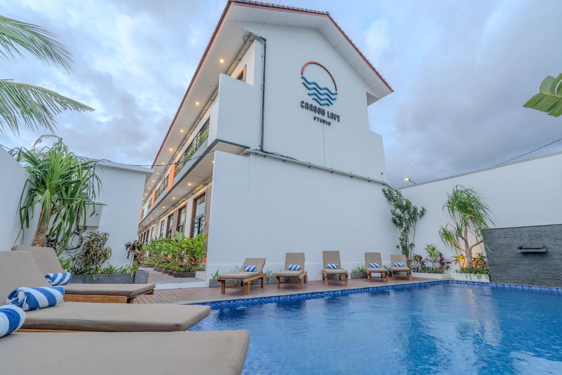 Canggu Loft Studio0