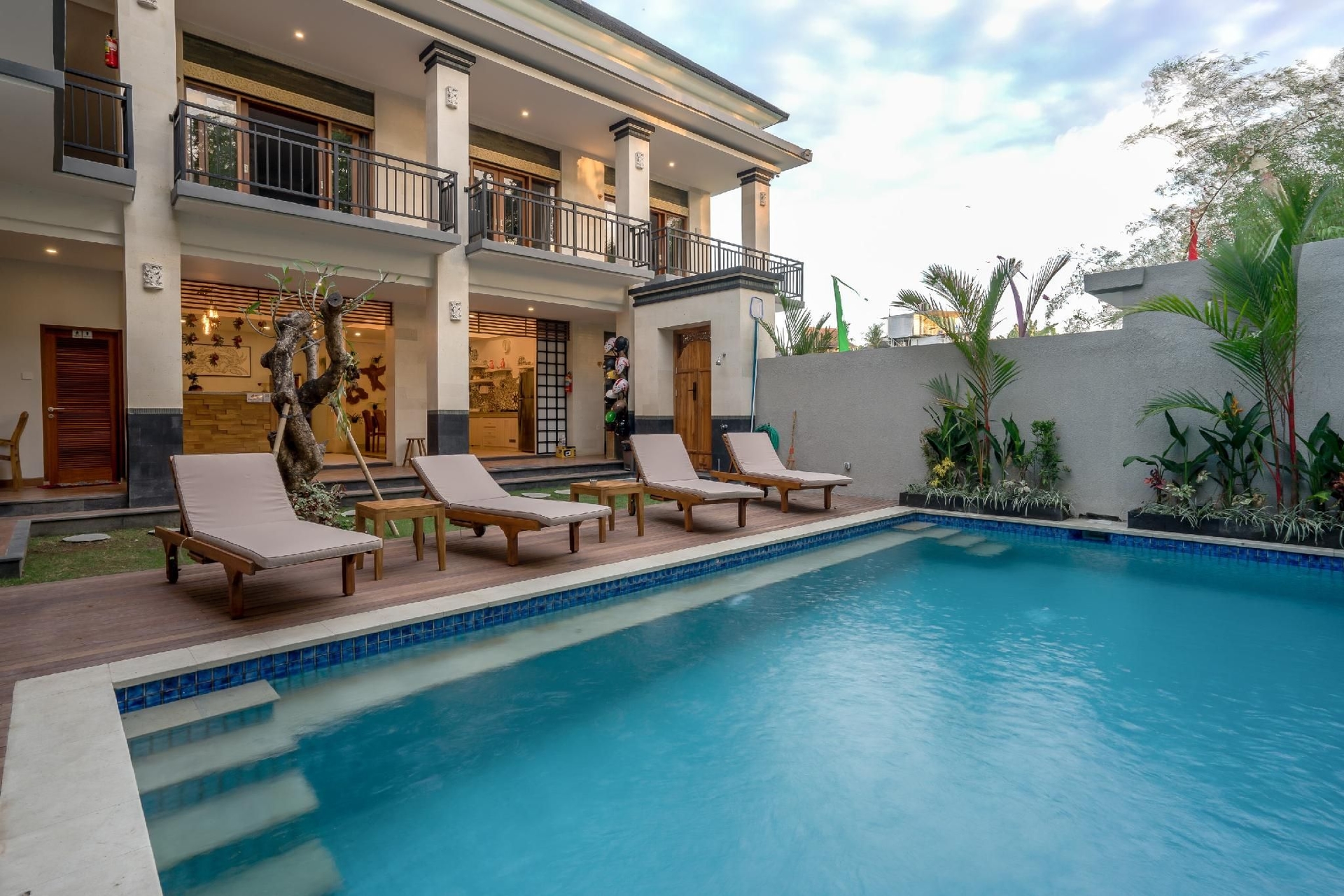 Asanaya Suite1