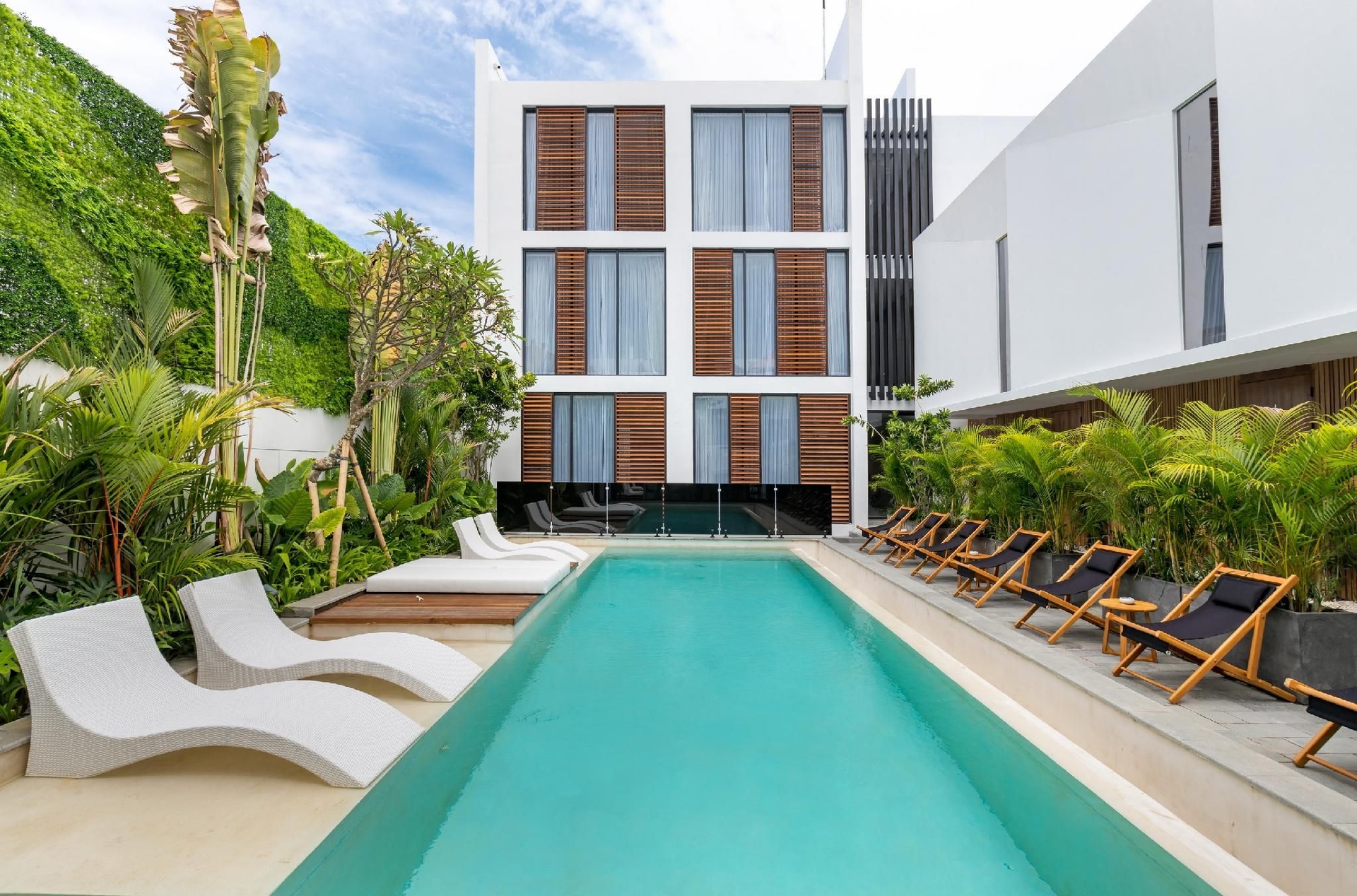 Alex Villas Complex N30