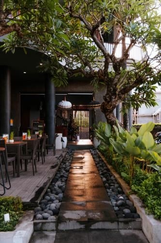 โรงแรมเซนซ์ จังกูบีช (Sense Canggu Beach Hotel)0