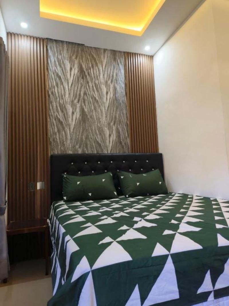 Justin Guest House1