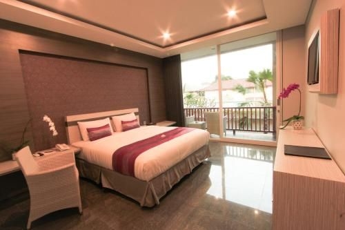 Transera Kamini Legian Hotel4