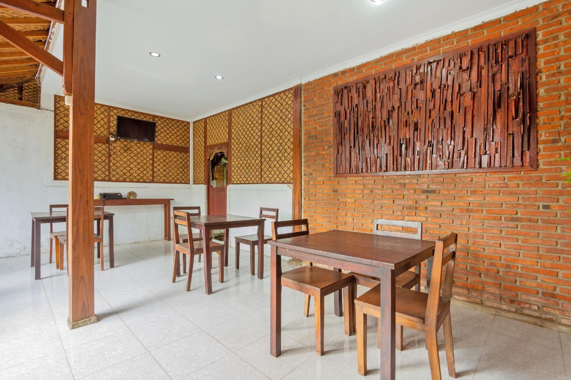 Abhaya Mudra Homestay3