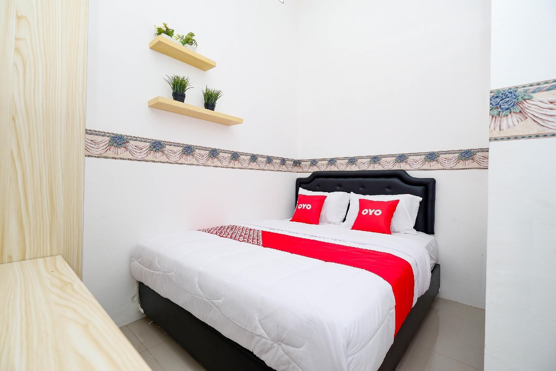 OYO 93095 New Puspa Residence2
