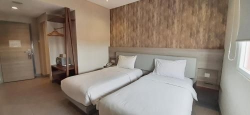 ลินน์ โฮเทล เซรัง (Lynn Hotel Serang)2