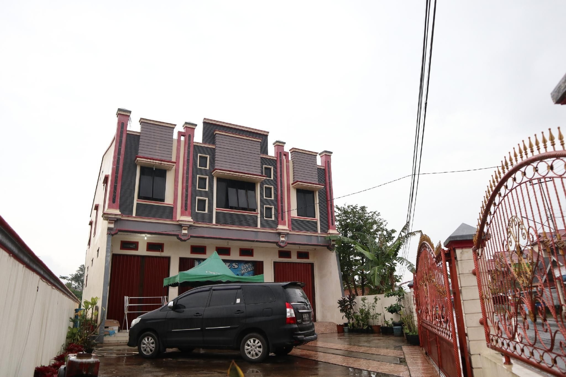 OYO 1728 D'rizd Homestay Syariah0