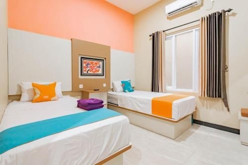 Sans Hotel Budaya Cirebon3