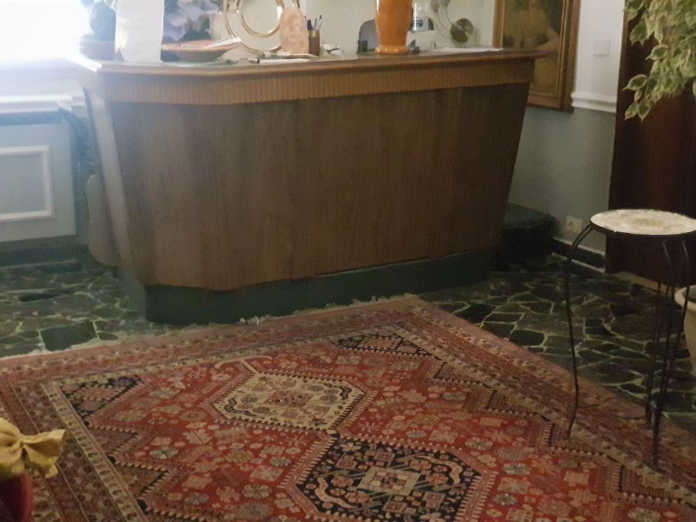 Hotel Souvenir0