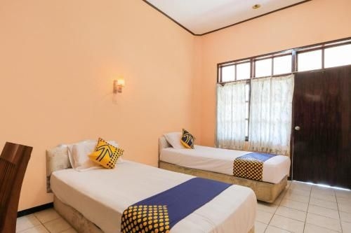SPOT ON 2465 Hotel Raung View3