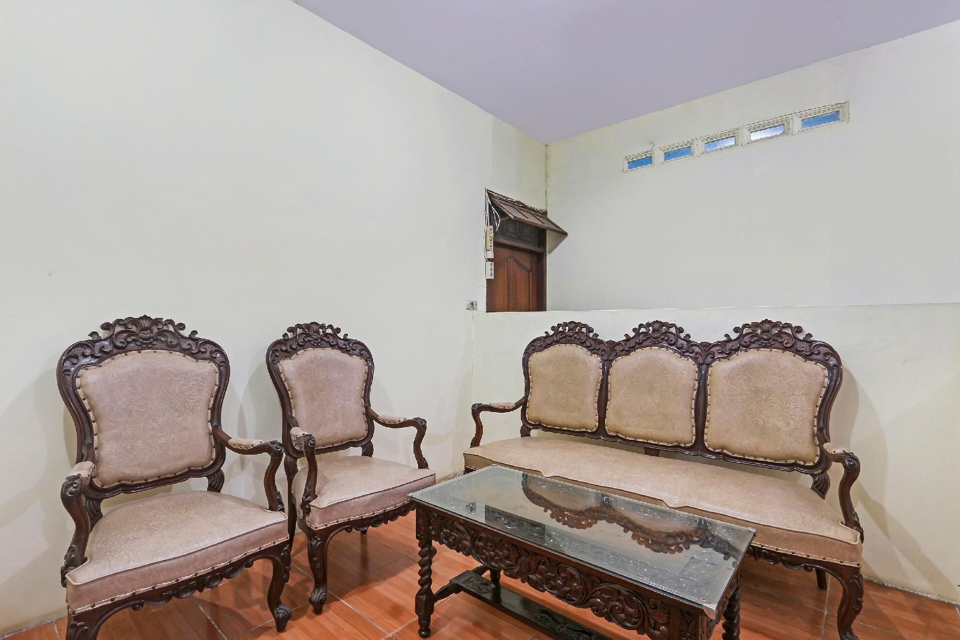 SPOT ON 90744 Alika Homestay2