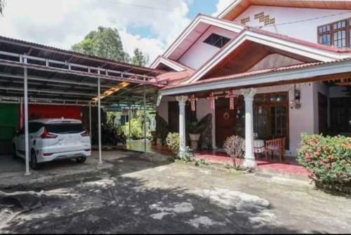 RedDoorz near Sam Ratulangi Airport1