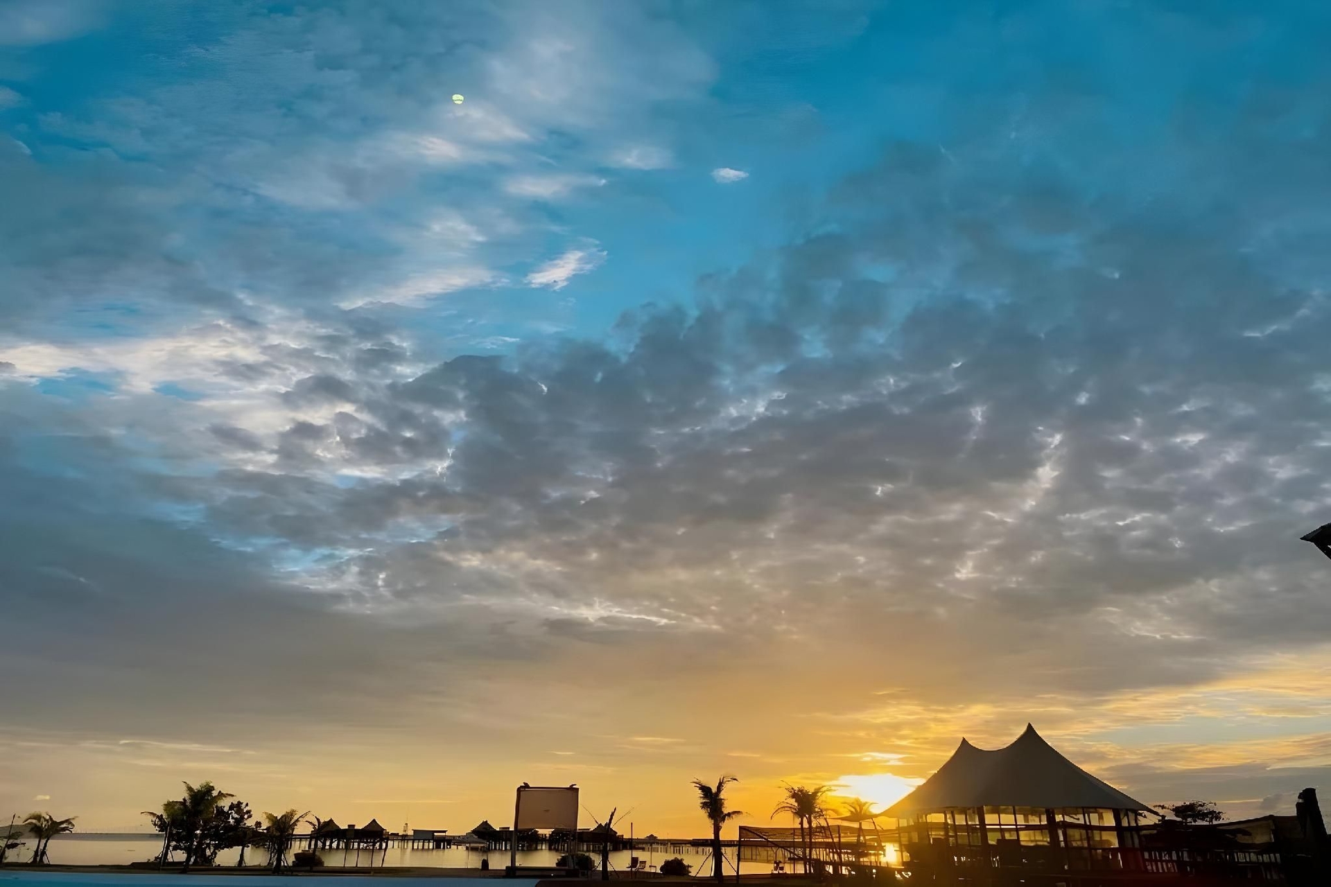 Kiki Beach Island Resort1