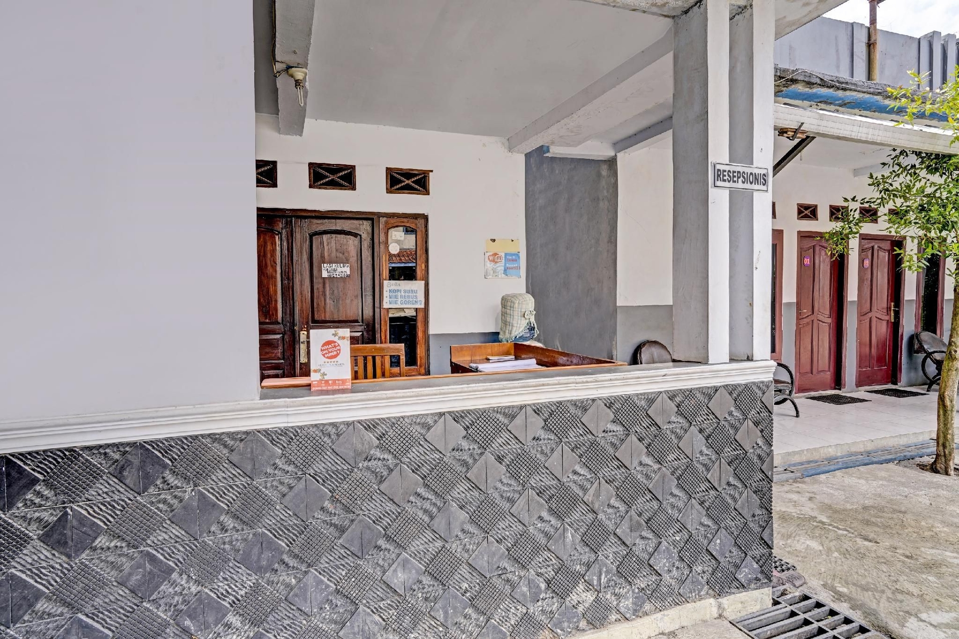 OYO 90405 Penginapan Sasti Kuningan2