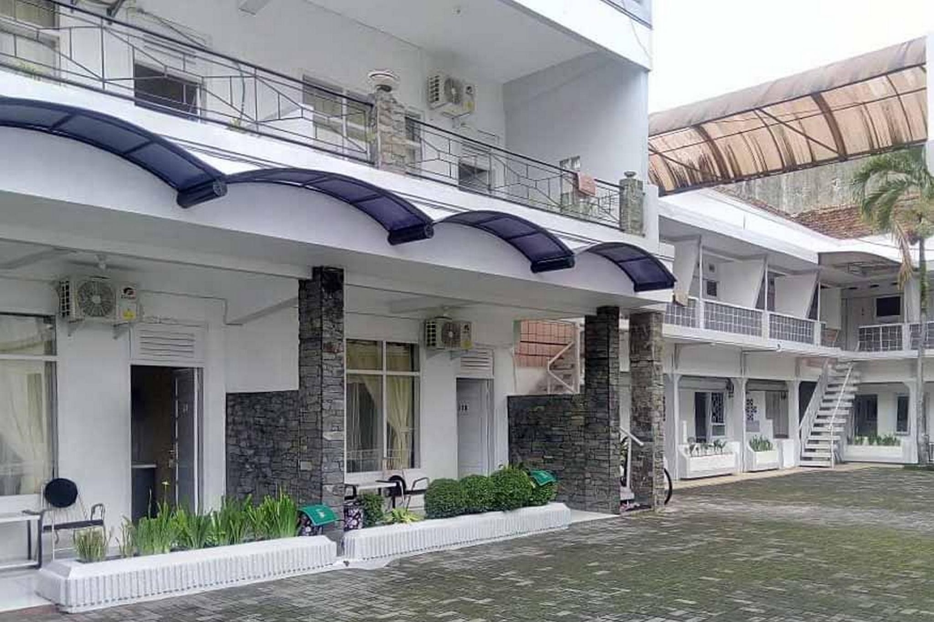 RedDoorz Syariah @ Hotel Kencana Tasikmalaya0