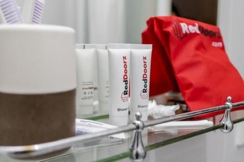 RedDoorz Syariah @ Hotel Kencana Tasikmalaya1