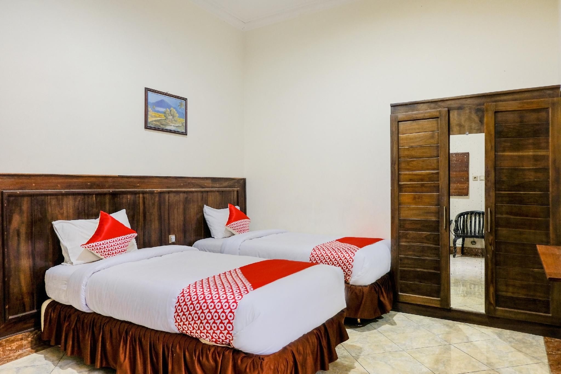 OYO 2643 Hotel Graha Prima4