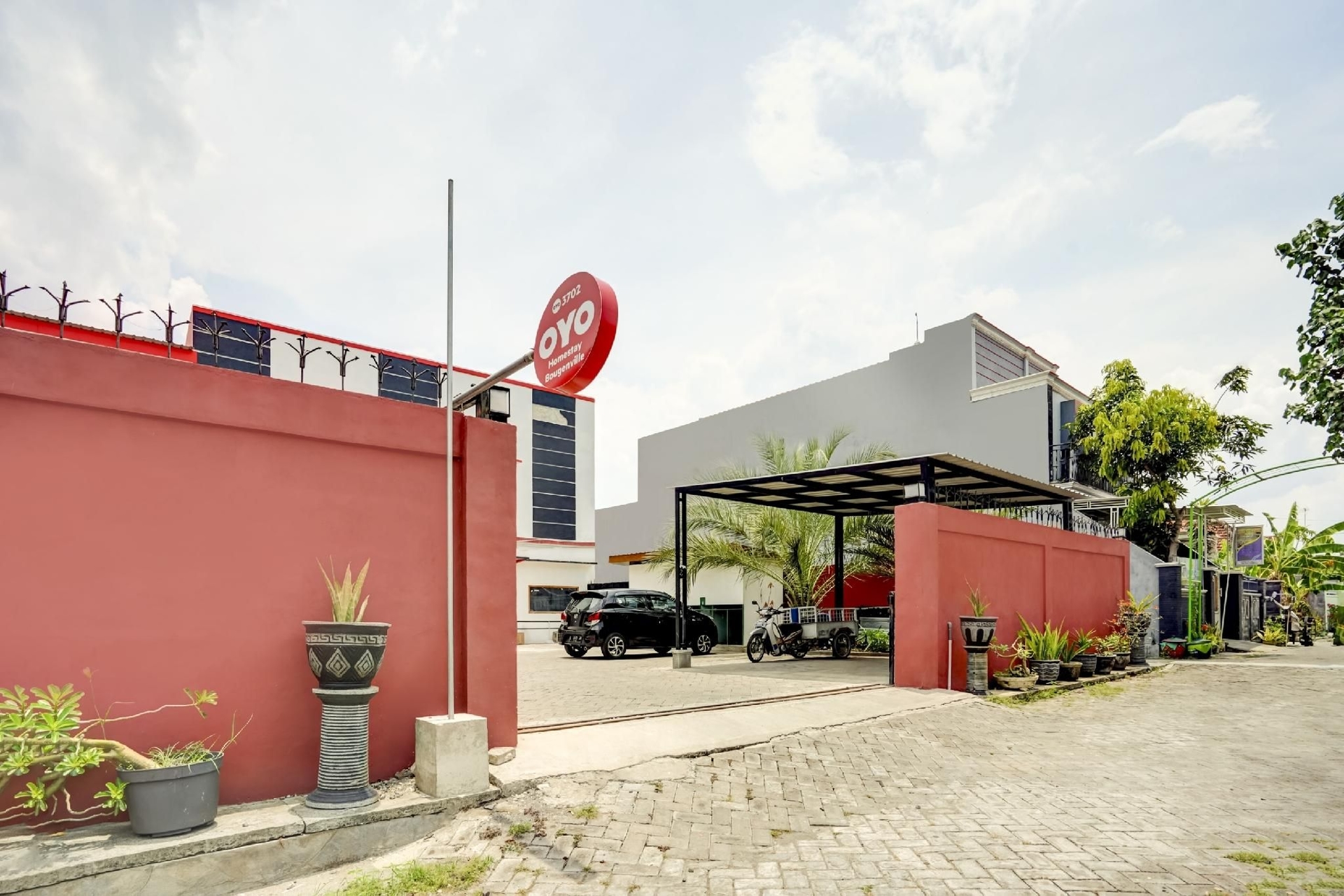 SUPER OYO 3702 Homestay Bougenville Syariah0