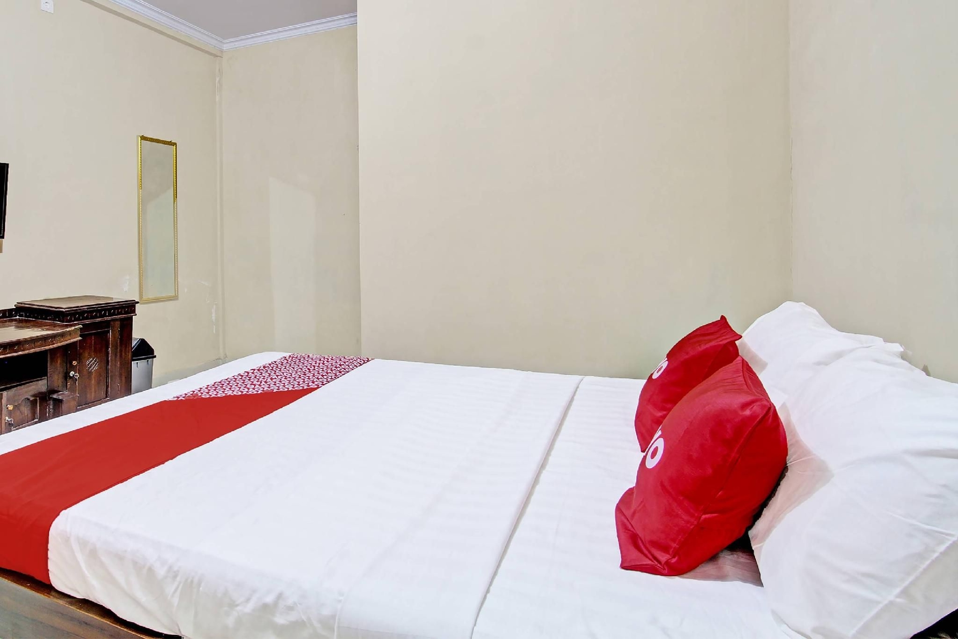 OYO 91353 Hotel Surya Andesa2