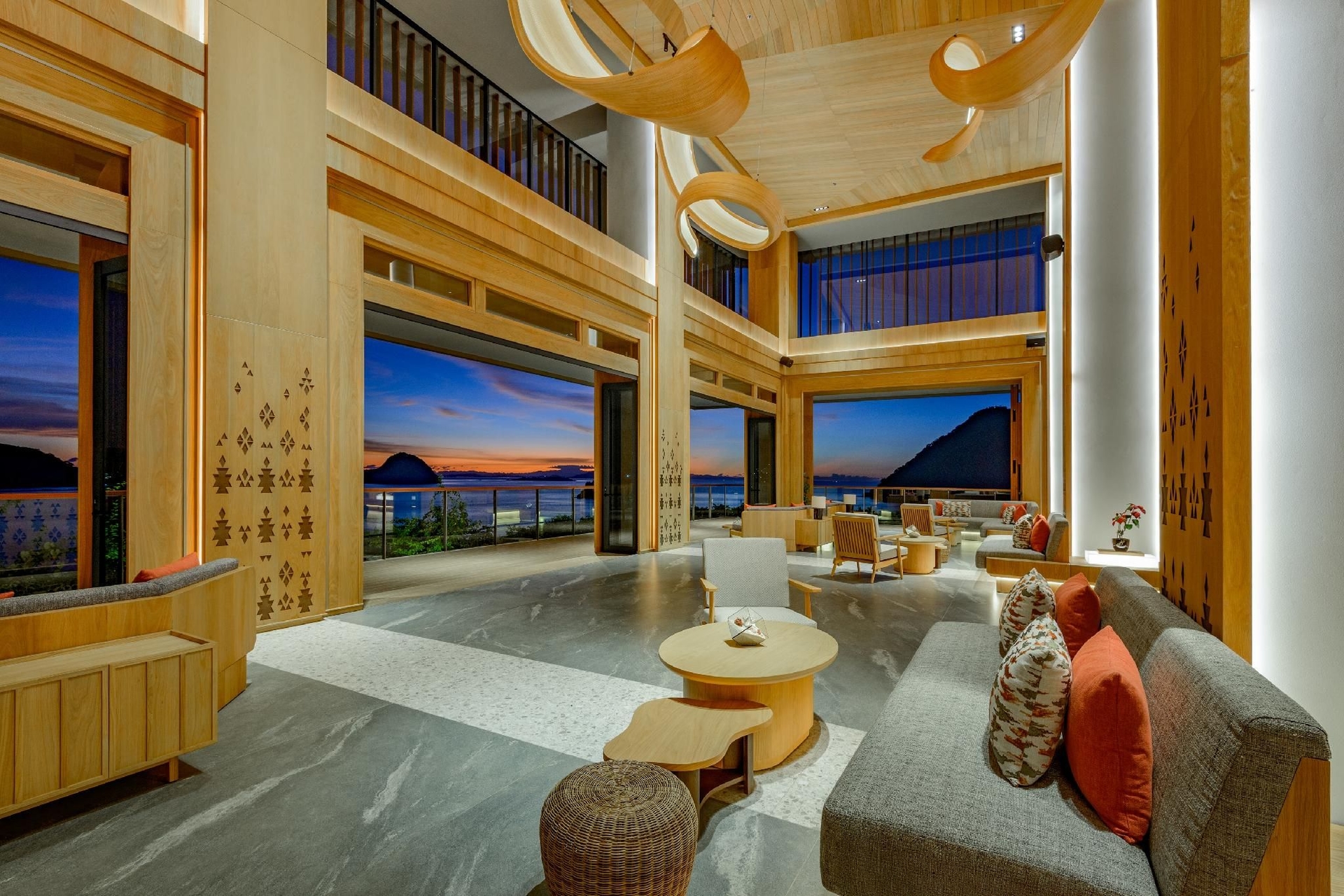 Katamaran Hotel & Resort Komodo0