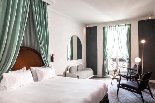 โรงแรมเดส์ กร็องด์ส บูเลอวาร์ด (Hotel des Grands Boulevards)4