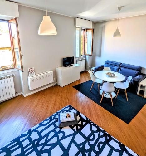 Monza Apartments2