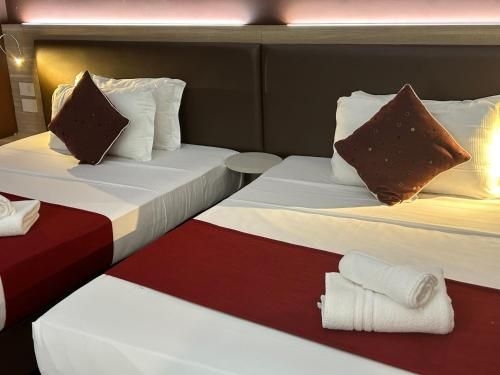 โรงแรมสตราดิวารี (Hotel Stradivari)1