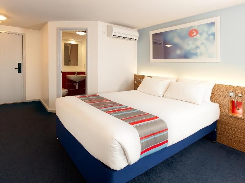 Travelodge Sunbury M34