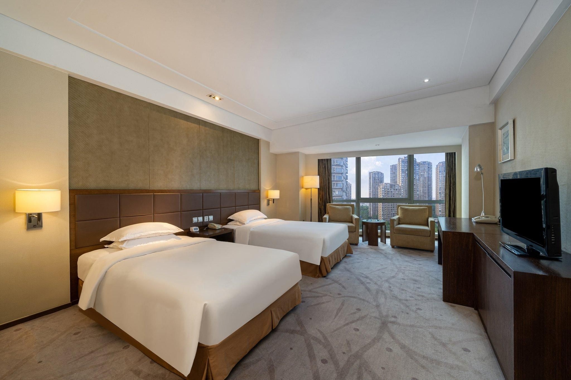 ฮอลิเดย์อินน์ ส้าวซิง (Holiday Inn Shaoxing)1