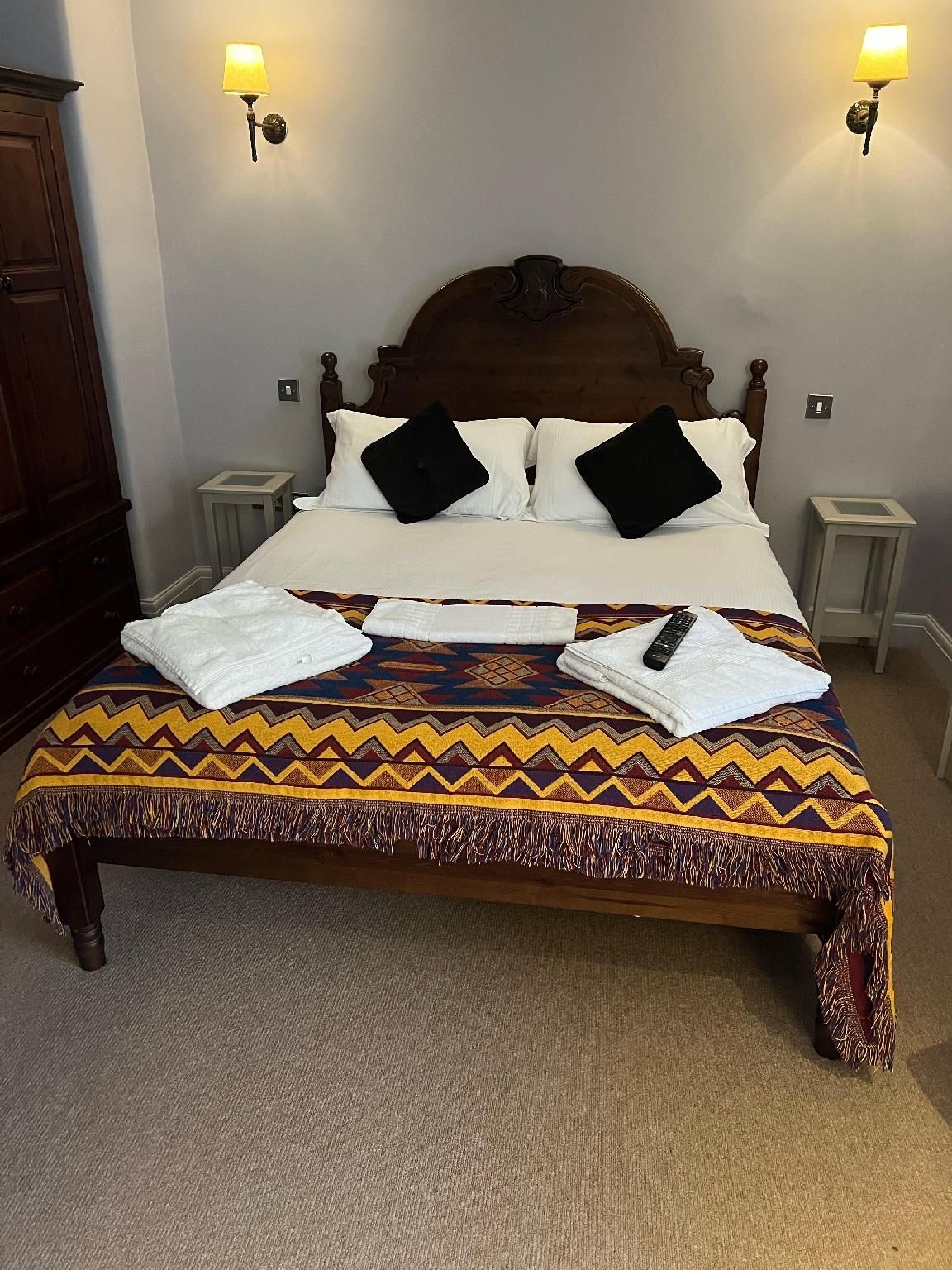 George Inn3