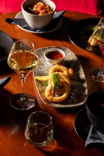 มอกซี่ เอดินบะระ ฟาวเท่นบริดจ์ (Moxy Edinburgh Fountainbridge)1