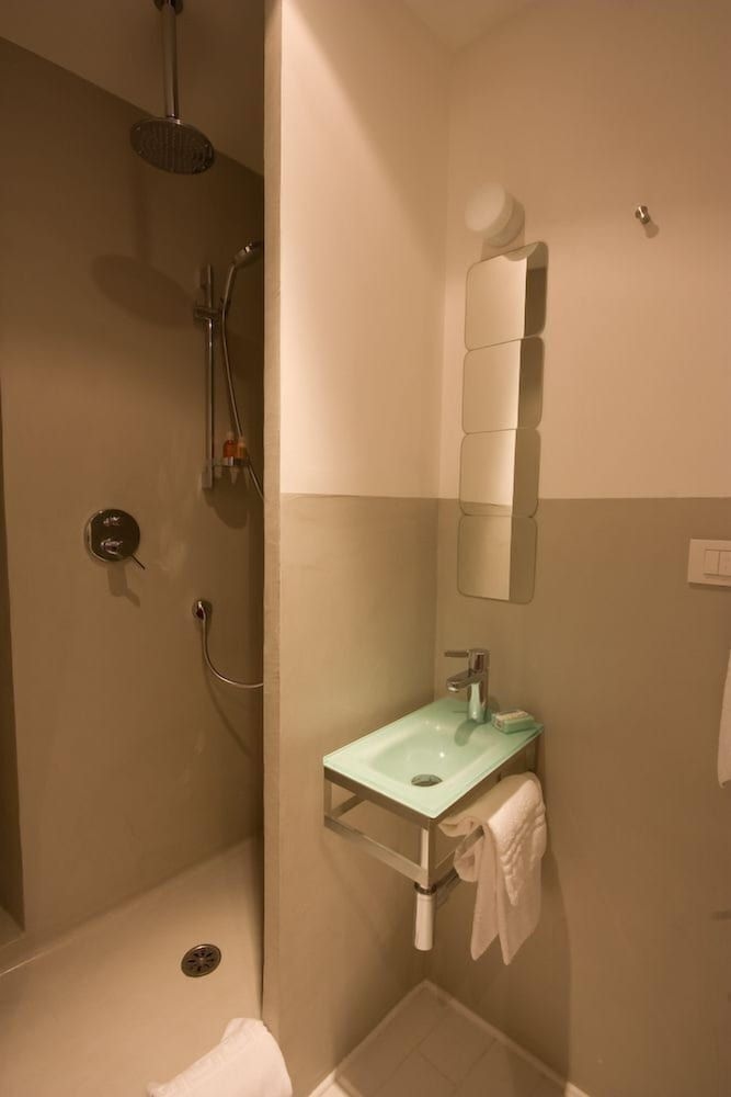 Hip Suites4
