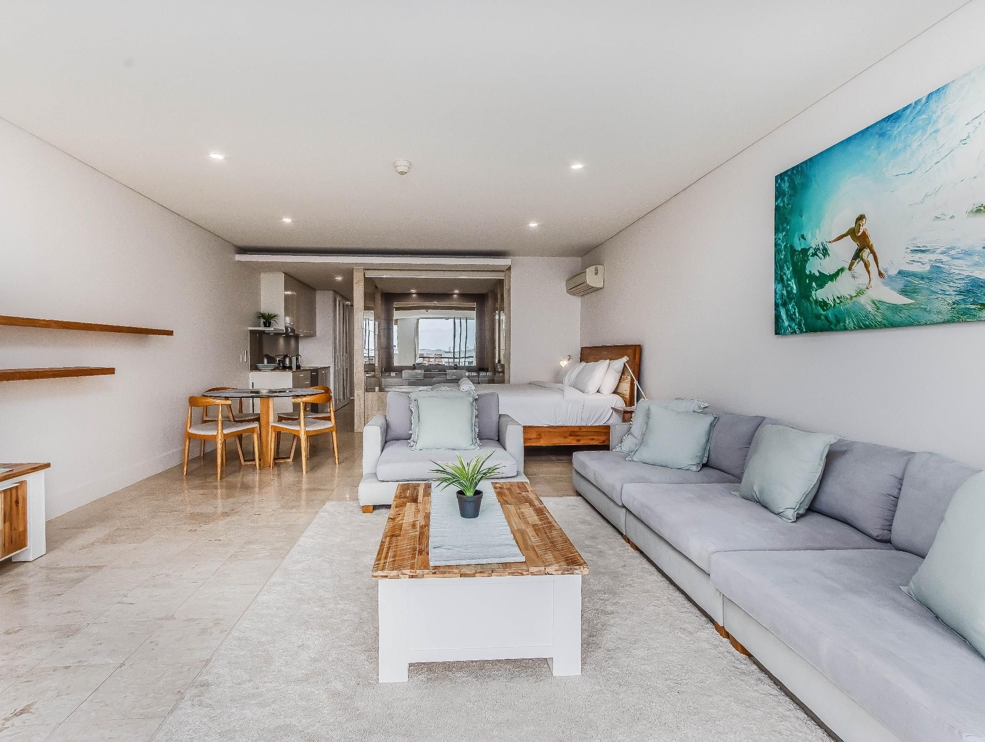 Serene Seaside Retreat - Santai 2034