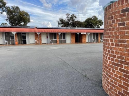 True blue Motor Inn0